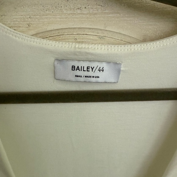 NWOT Bailey 44 Cream Long Sleeve Ruched Dress size Small - Picture 2 of 4